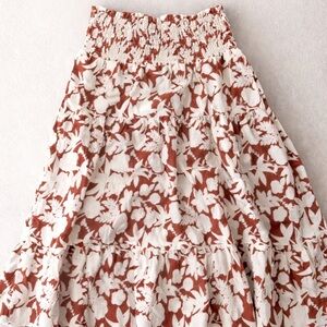 Universal Thread XS Floral Print Women's Skirt